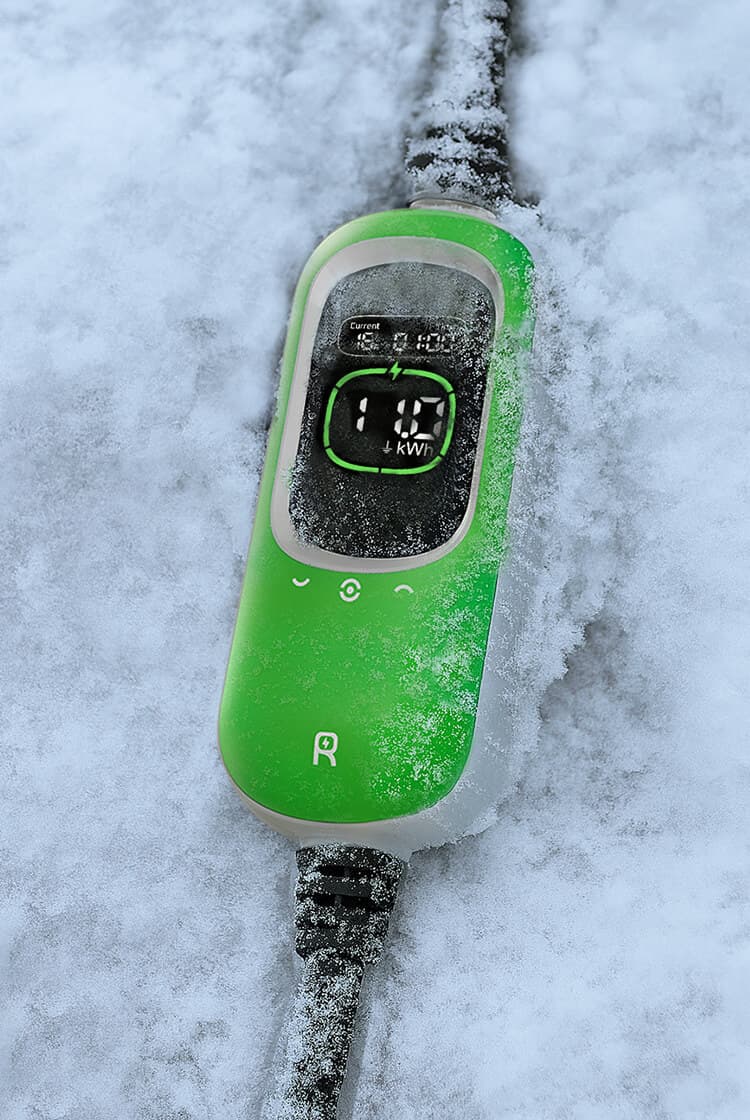 PC100-11K v daždi, ukazujúci odolnosť proti vode